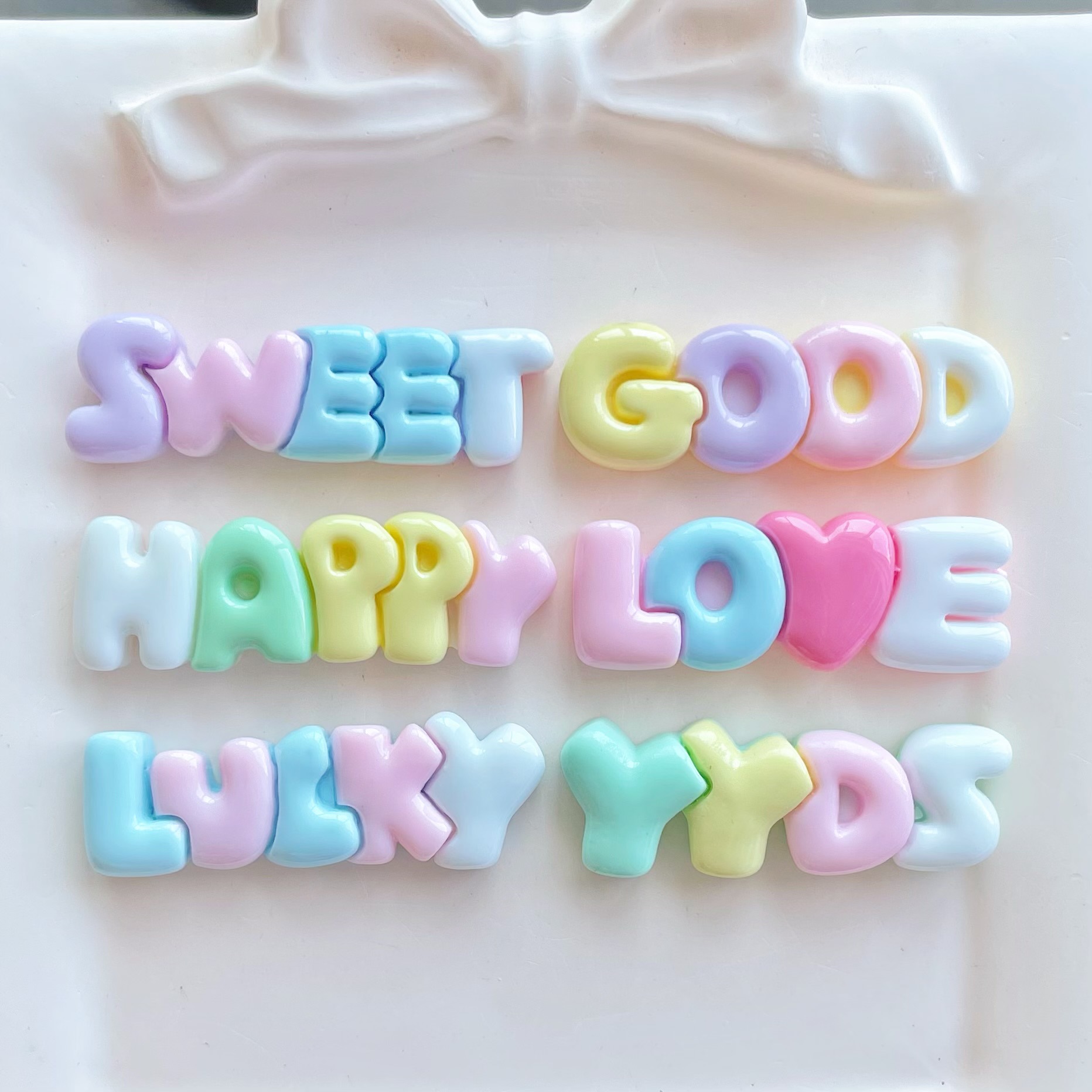 10-30Pcs Color Letter Planar R - Resin Art Letter Keychain ulasan dan harga